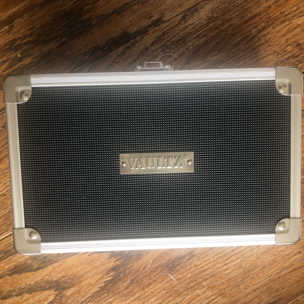 Vaultz key lock box
